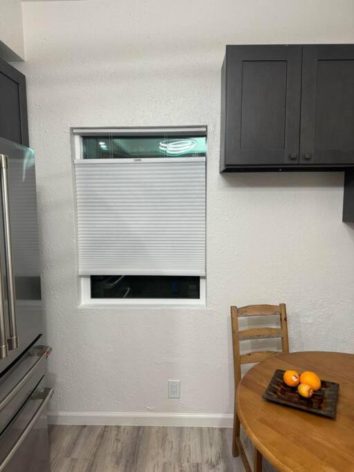 Bumblebee House Appartement Oakland Buitenkant foto